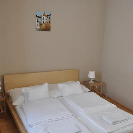 Belvaros Vendeghaz * Székesfehérvár